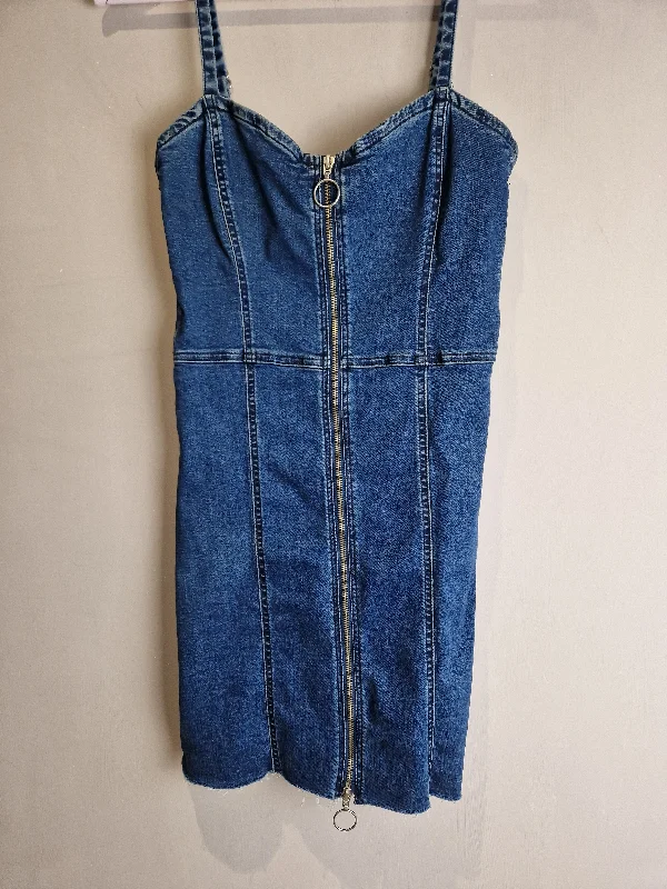 Casual Chic Zara raw ham fitted denim mini dress - small