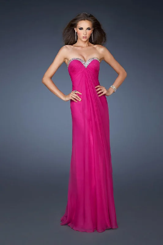 Stay Ahead In Style La Femme 18543 Crystal Trimmed Strapless Sweetheart Empire Gown