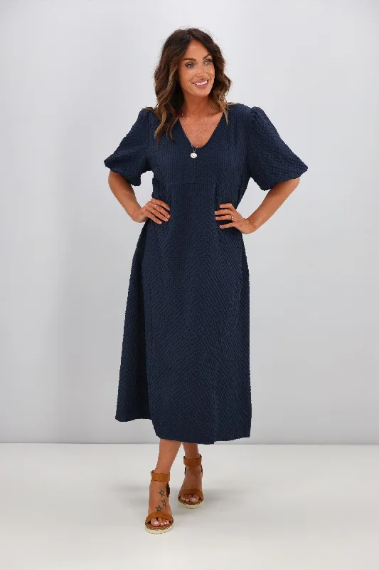 Limited Stock, Big Sale Shine On Label Adelaide Puff Sleeve Textured Midi Dress Ink