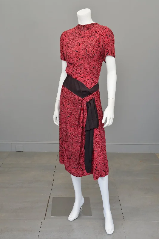 Modern Women's Outfit 1940s Novelty Print Egyptian Revival Dress Red Black TLC