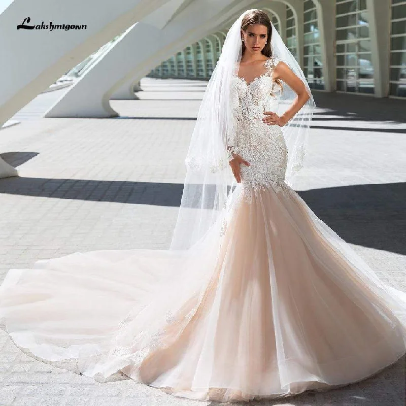 Chic And Comfortable Roycebridal Vintage Champagne Wedding Dress Mermaid Style White Lace Appliques