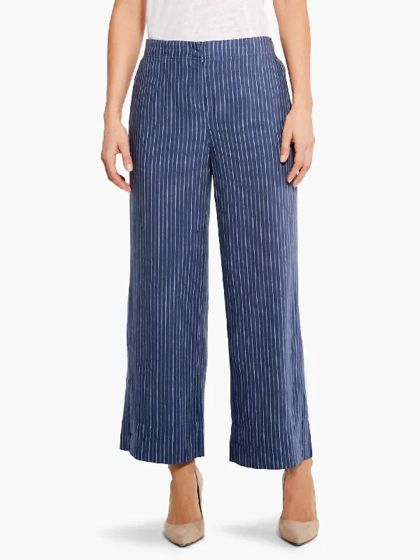 Chic Wardrobe Essentials Central Park Wide Leg Pant In Blue Multi