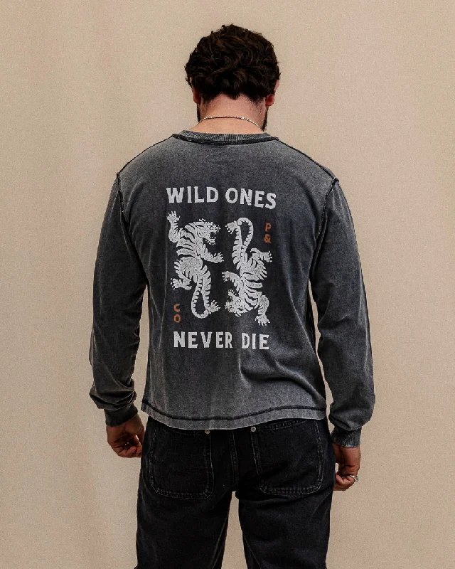 Latest Trends Wild Ones Boxy Longsleeve - Acid Wash