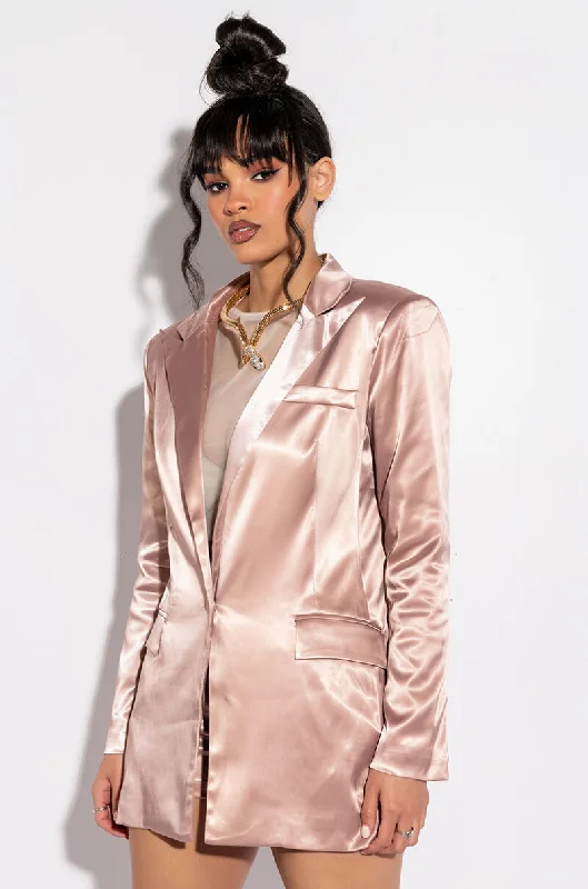 Comfortable Chic PASSIONE SATIN BLAZER