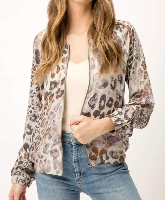 Casual Yet Stylish Separates Leopard Bomber Jacket In Mauve